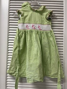 SOUTHERN SUNSHINE✨Girls' Green Smocked Bunny Dress✨sz5